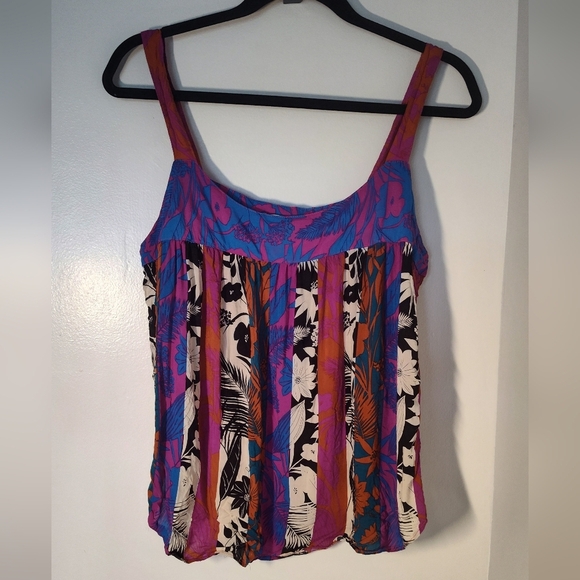 Rose & Olive thin strap summer top. Size L #708 - Picture 1 of 1